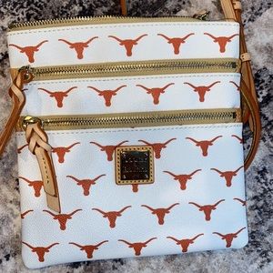 Dooney&Bourke Texas Longhorns Triple-Zip Crossbody